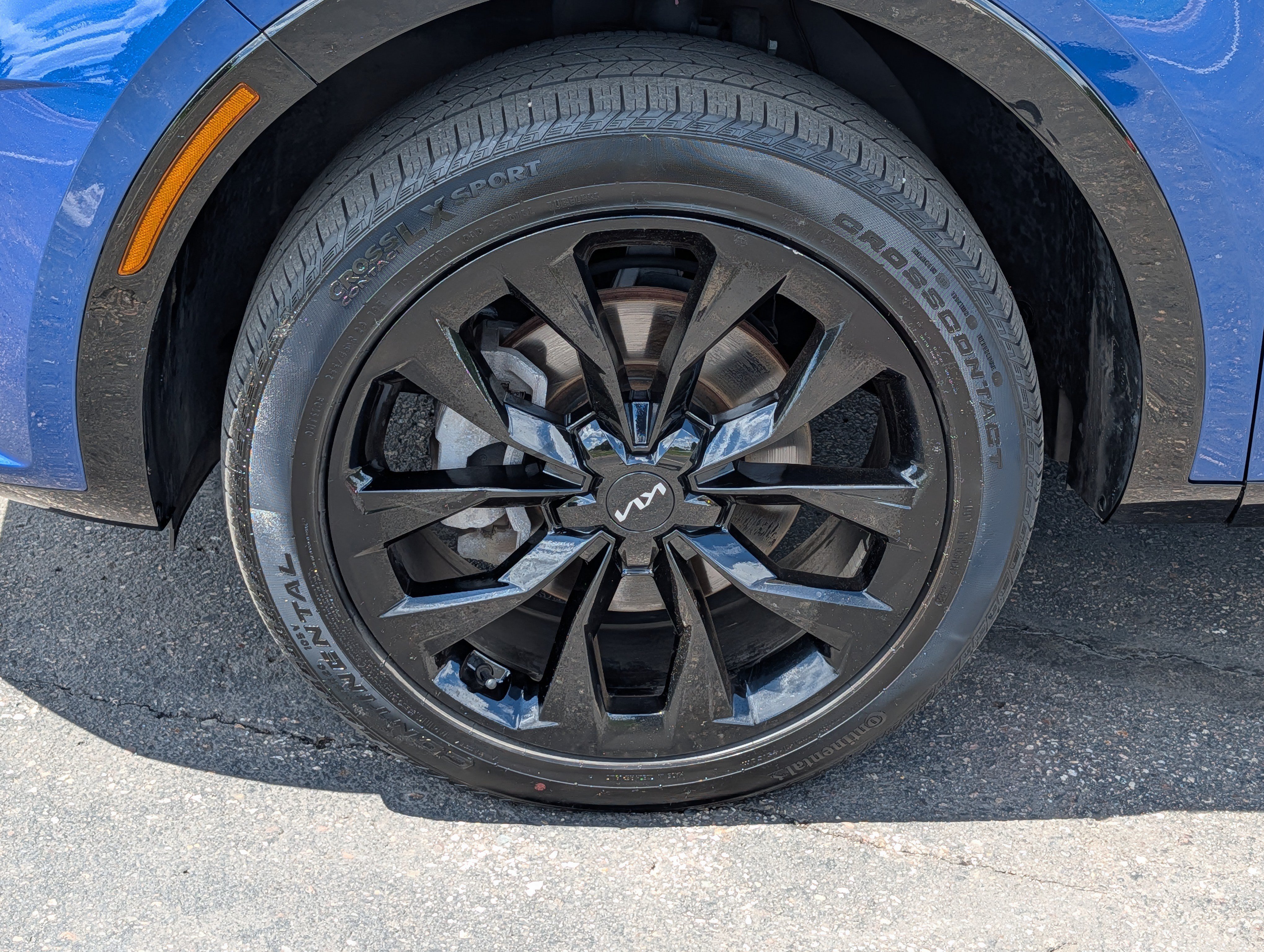 Certified Used 2023 Sapphire Blue Kia SX image 15