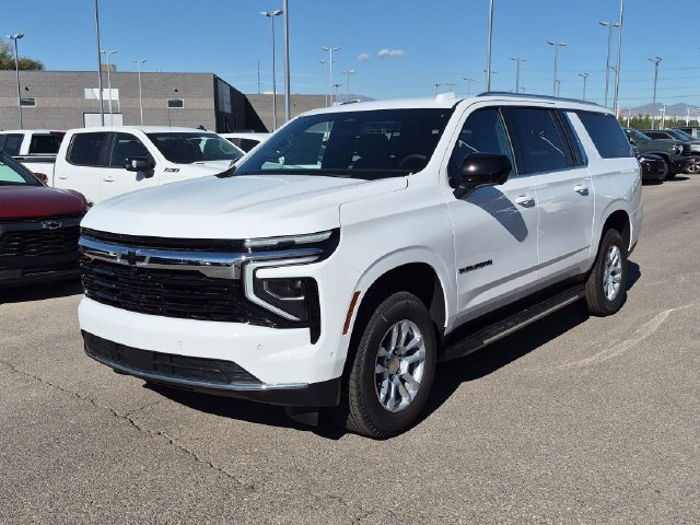 2026 Chevrolet Suburban LS - Photo 8