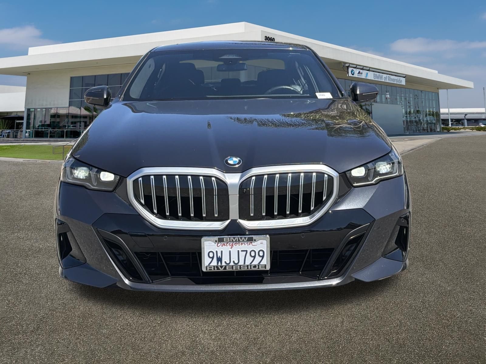 Used 2026 Dark Graphite Metallic BMW 530i xDrive image 3