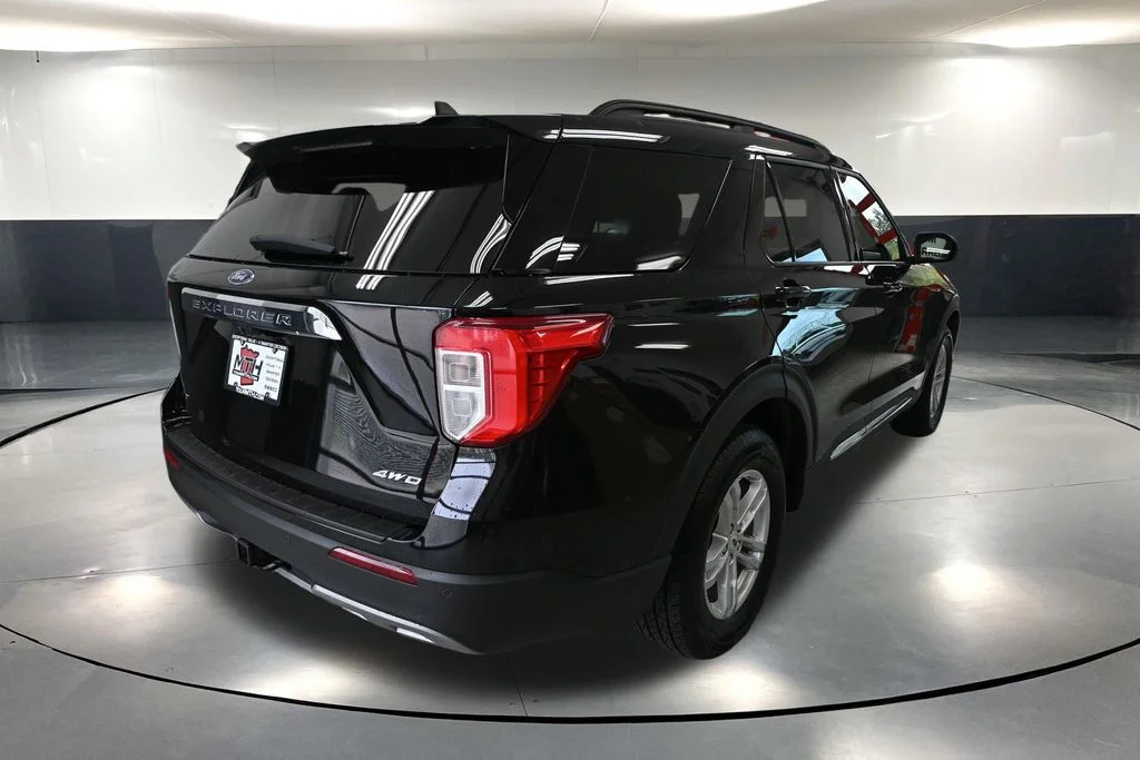 Used 2022 Black Ford XLT image 6