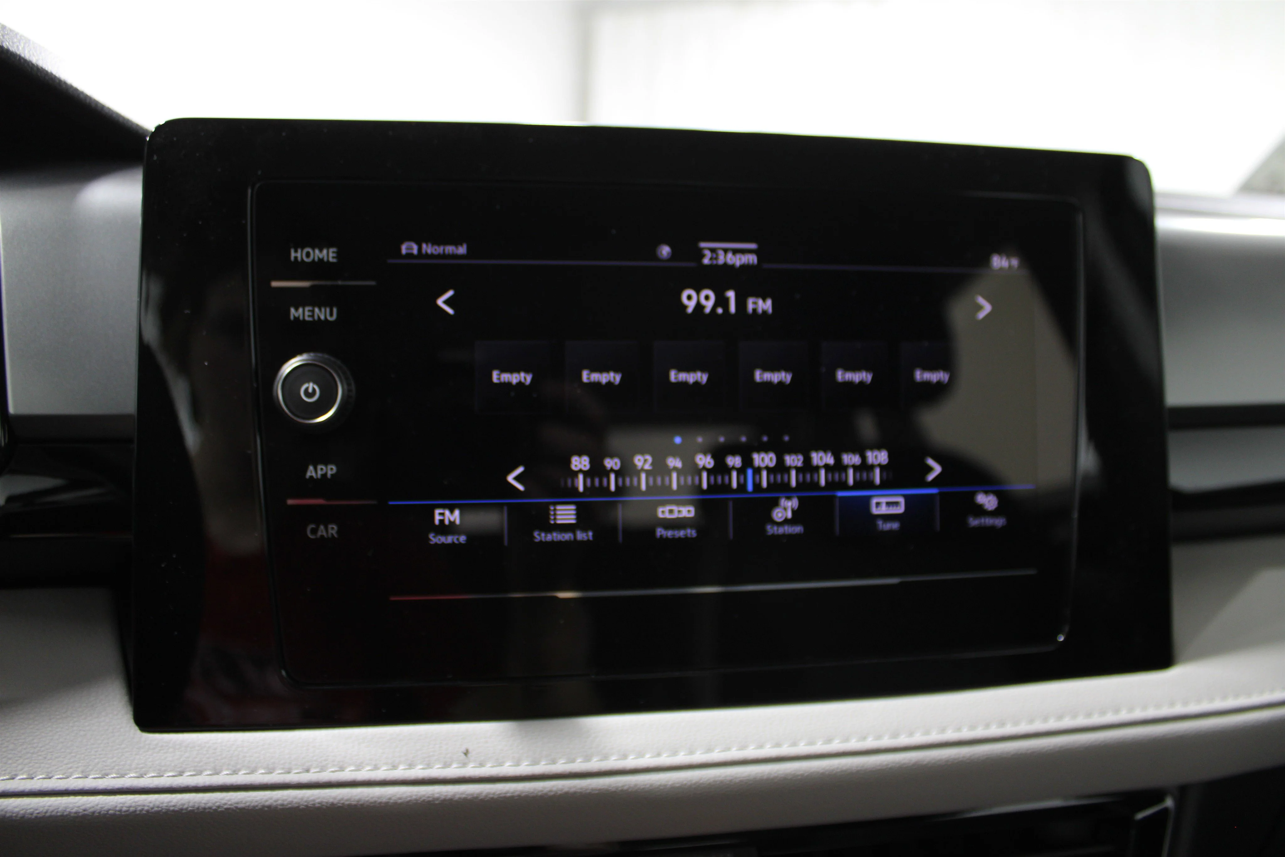 2025 Volkswagen Taos S - Photo 14