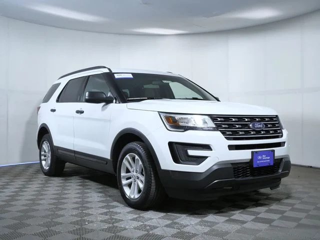 2017 Ford Explorer Base 4WD's photo