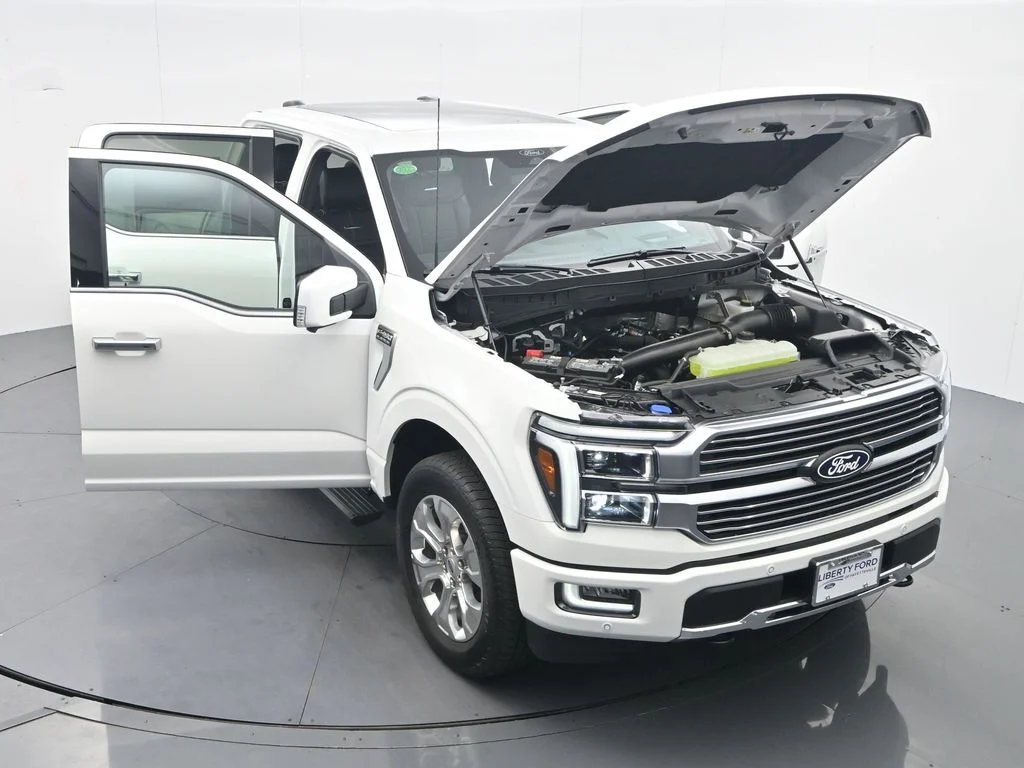 New 2026 Star White Metallic Tri-Coat Ford Platinum® image 43