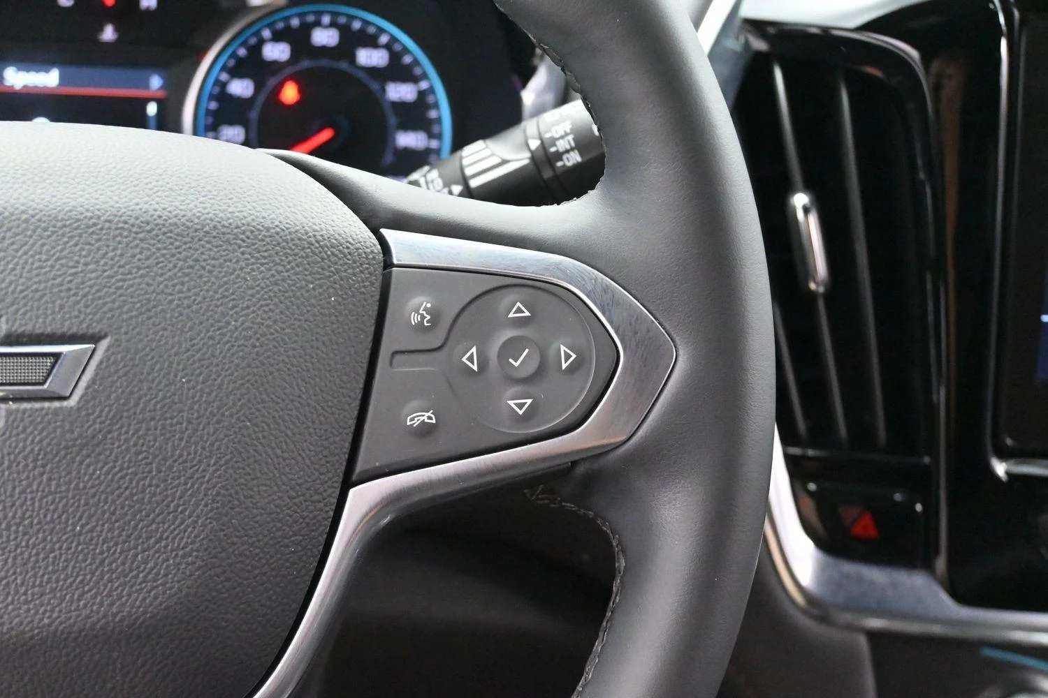 Used 2023 Sterling Gray Metallic Chevrolet RS image 15