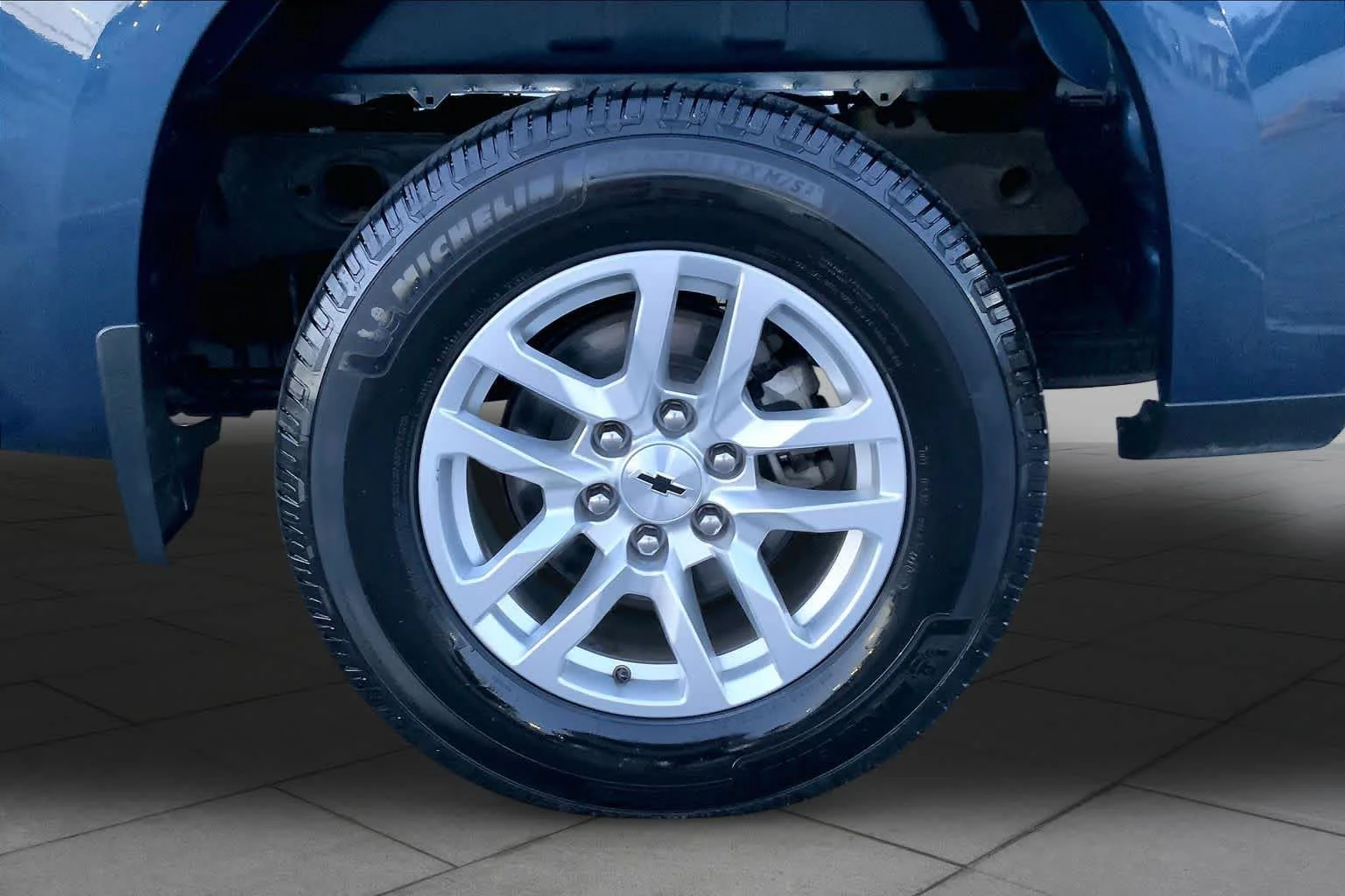Used 2019 Northsky Blue Metallic Chevrolet RST image 10