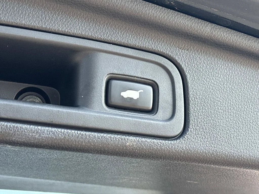 Used 2016  Honda EX-L image 12