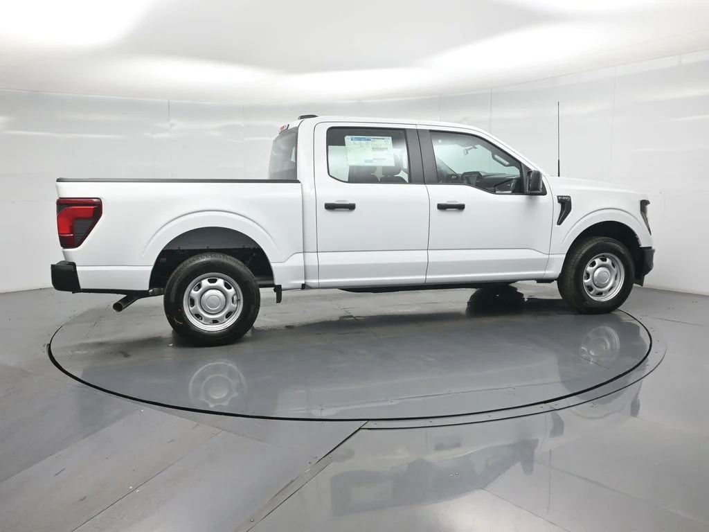 New 2026 Oxford White Ford XL image 23