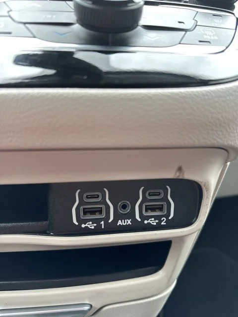 Used 2023 Bright White Clearcoat Chrysler Touring L image 32