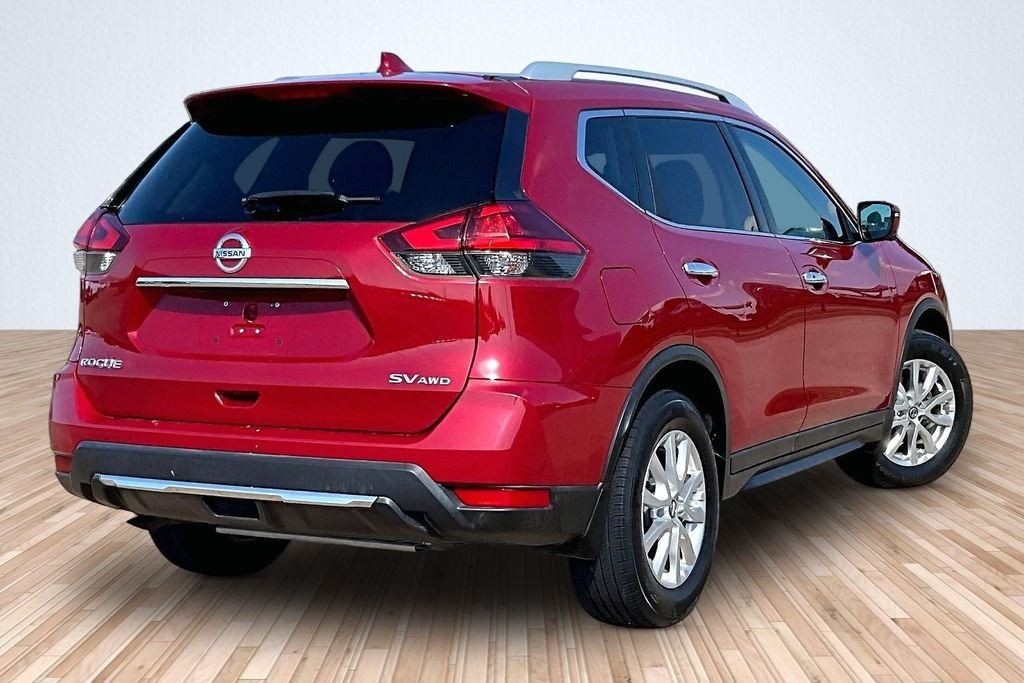 Used 2017 Red Nissan SV image 2