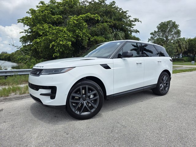 2026 Land Rover Range Rover Sport P360 SE