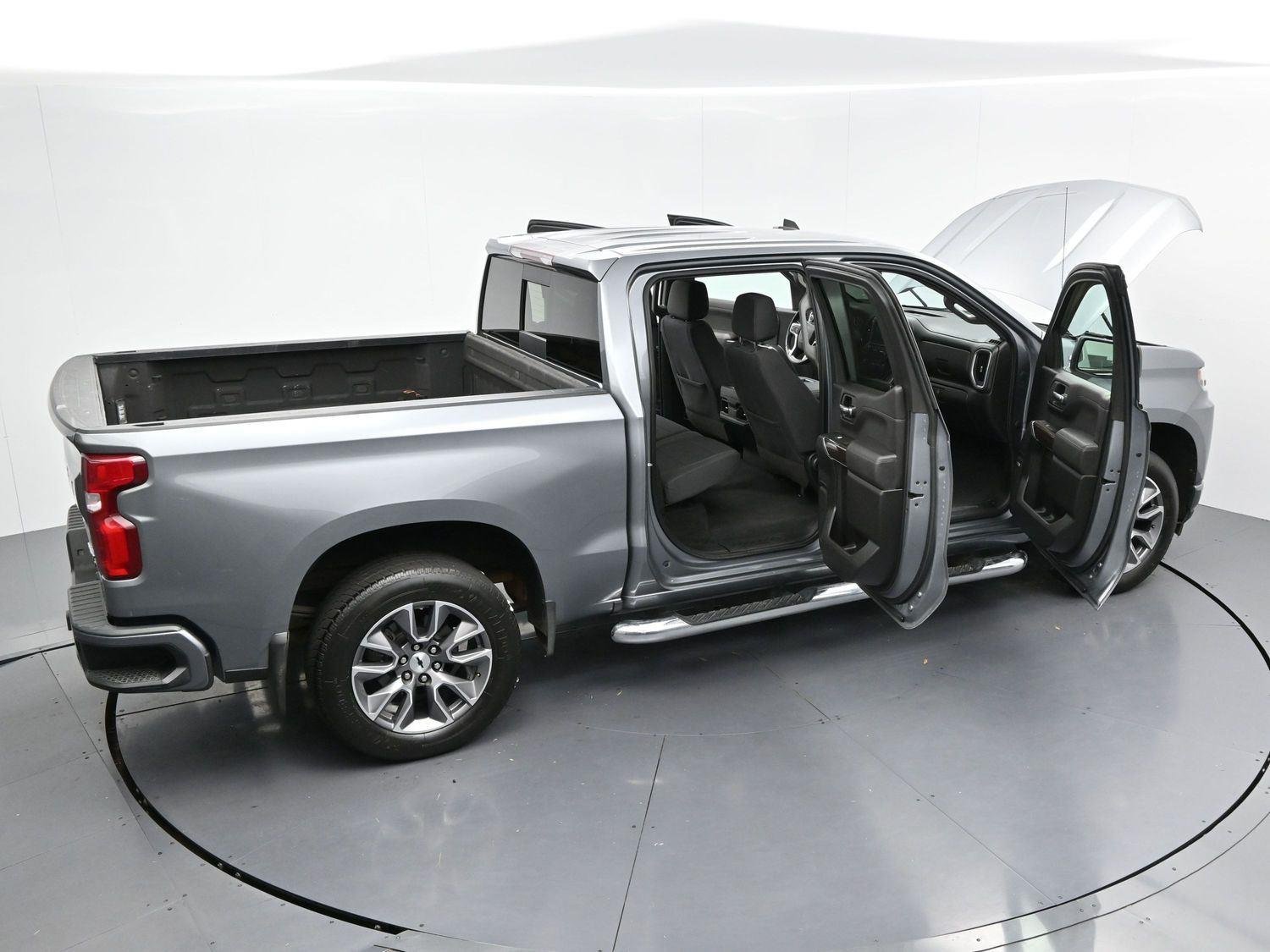 Used 2020 SATIN STEEL METALLIC Chevrolet RST image 40