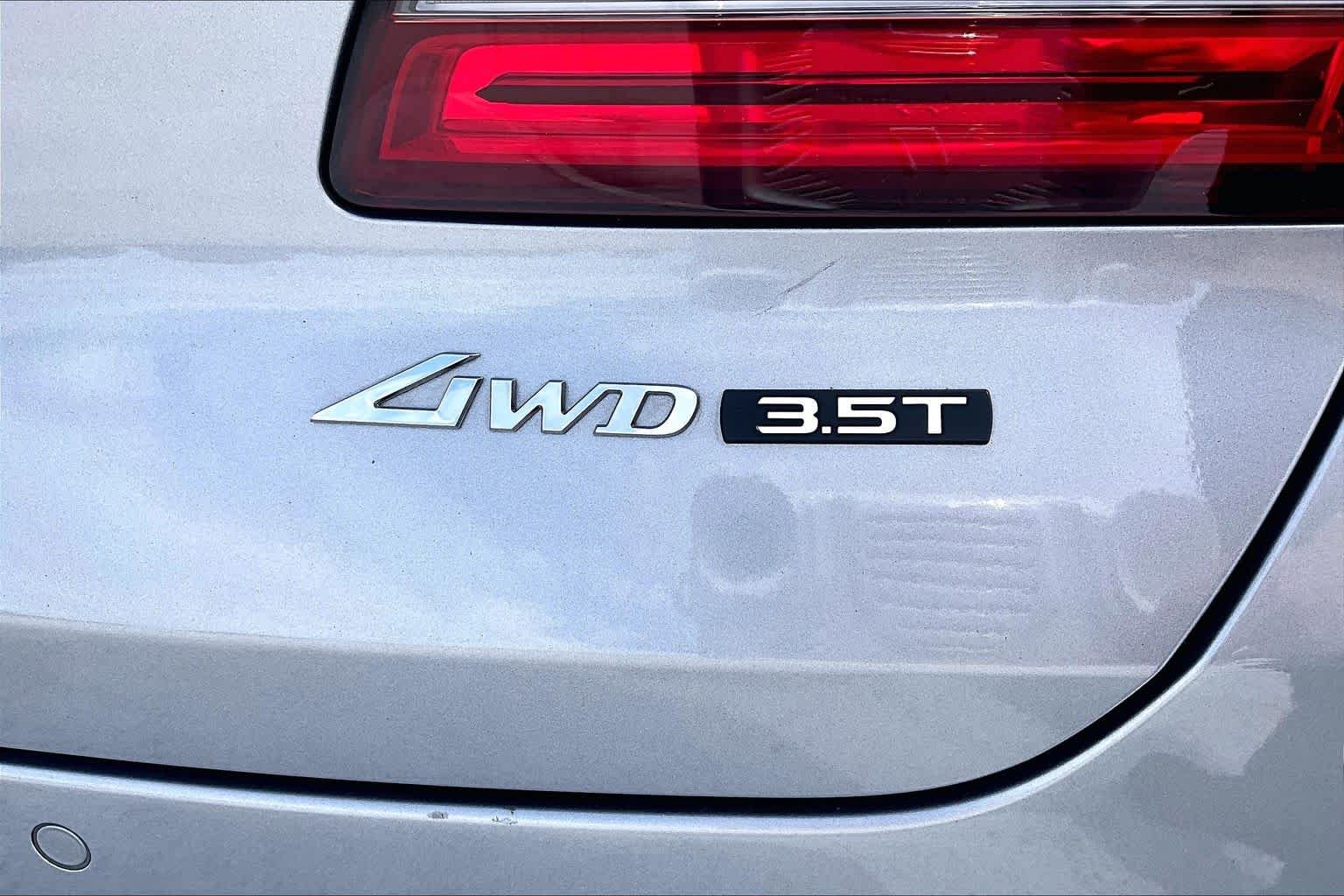 Used 2025 Savile Silver Genesis 3.5T Advanced image 10
