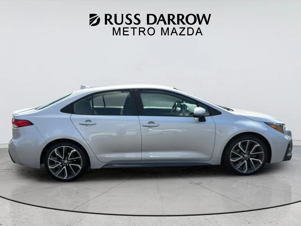 Used 2020 Silver Toyota SE image 6