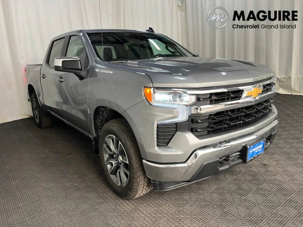 New 2026 Gray Chevrolet LT image 28