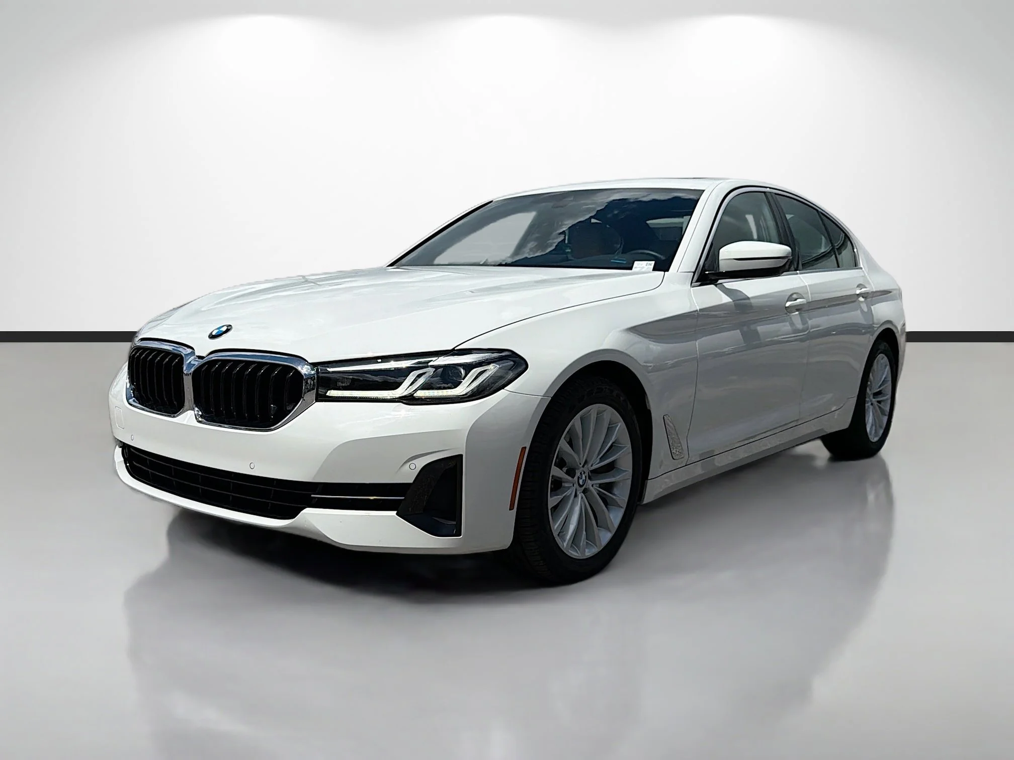 Used 2023 Alpine White BMW 530i image 7