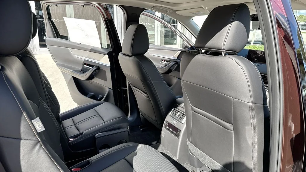 2026 Mazda CX-90 Premium Package - Photo 33