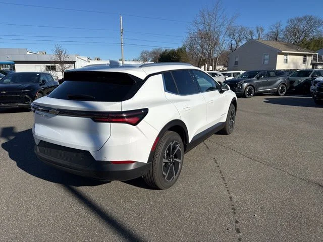 New 2026 White Chevrolet LT image 5