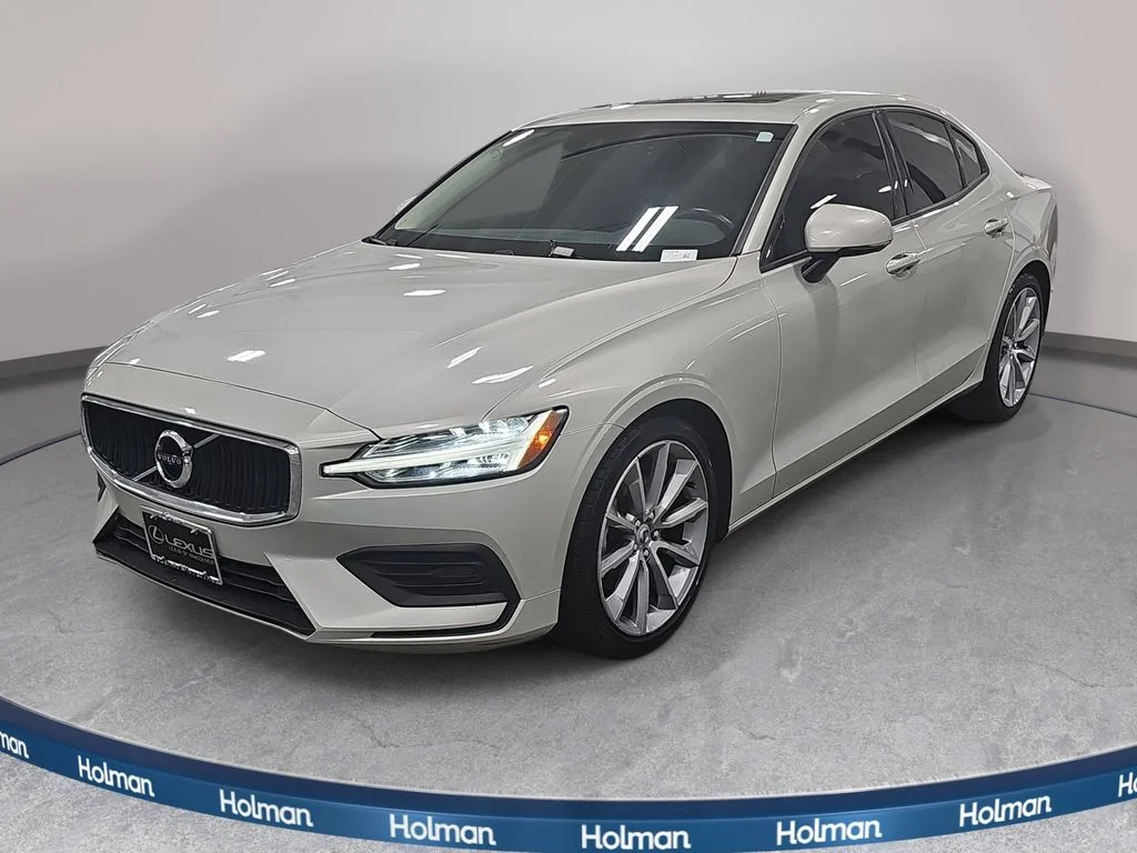 2019 Volvo S60 T5 Momentum's photo