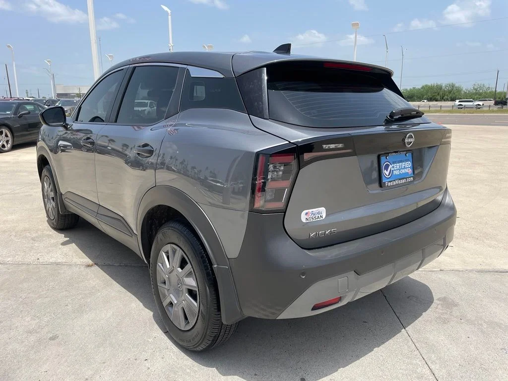 Used 2026 Gray Nissan S image 5
