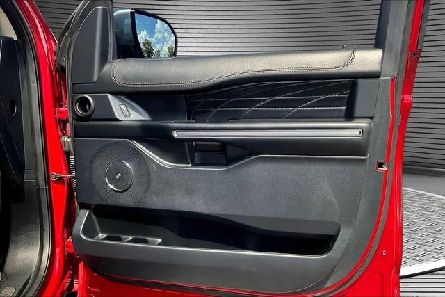 Used 2020 Red Ford Platinum image 30