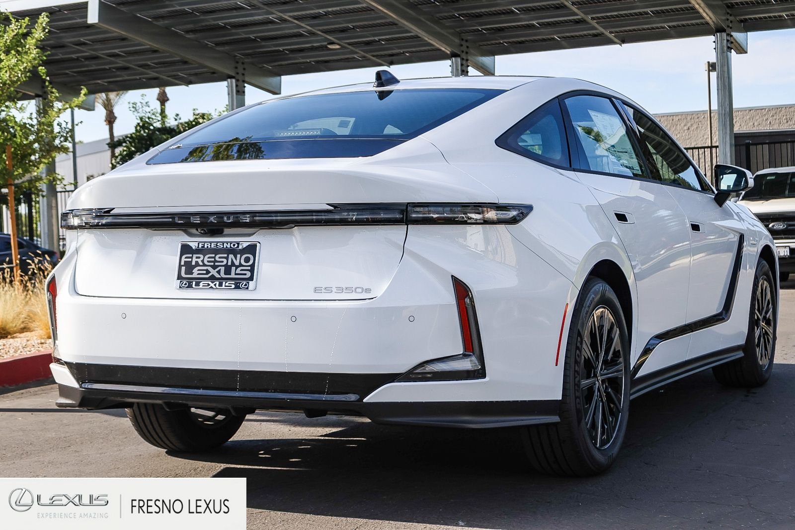 New 2026 Ultra White Lexus ES 350e PREMIUM image 6