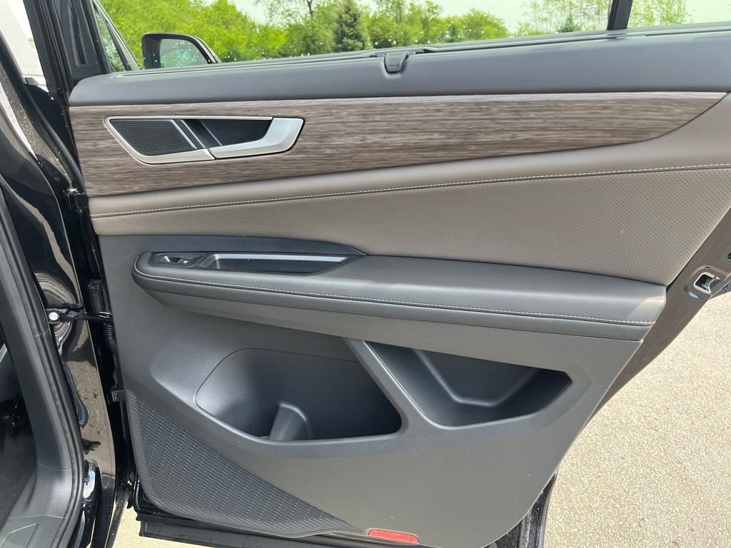 New 2026 Black Volkswagen 2.0T SEL image 22