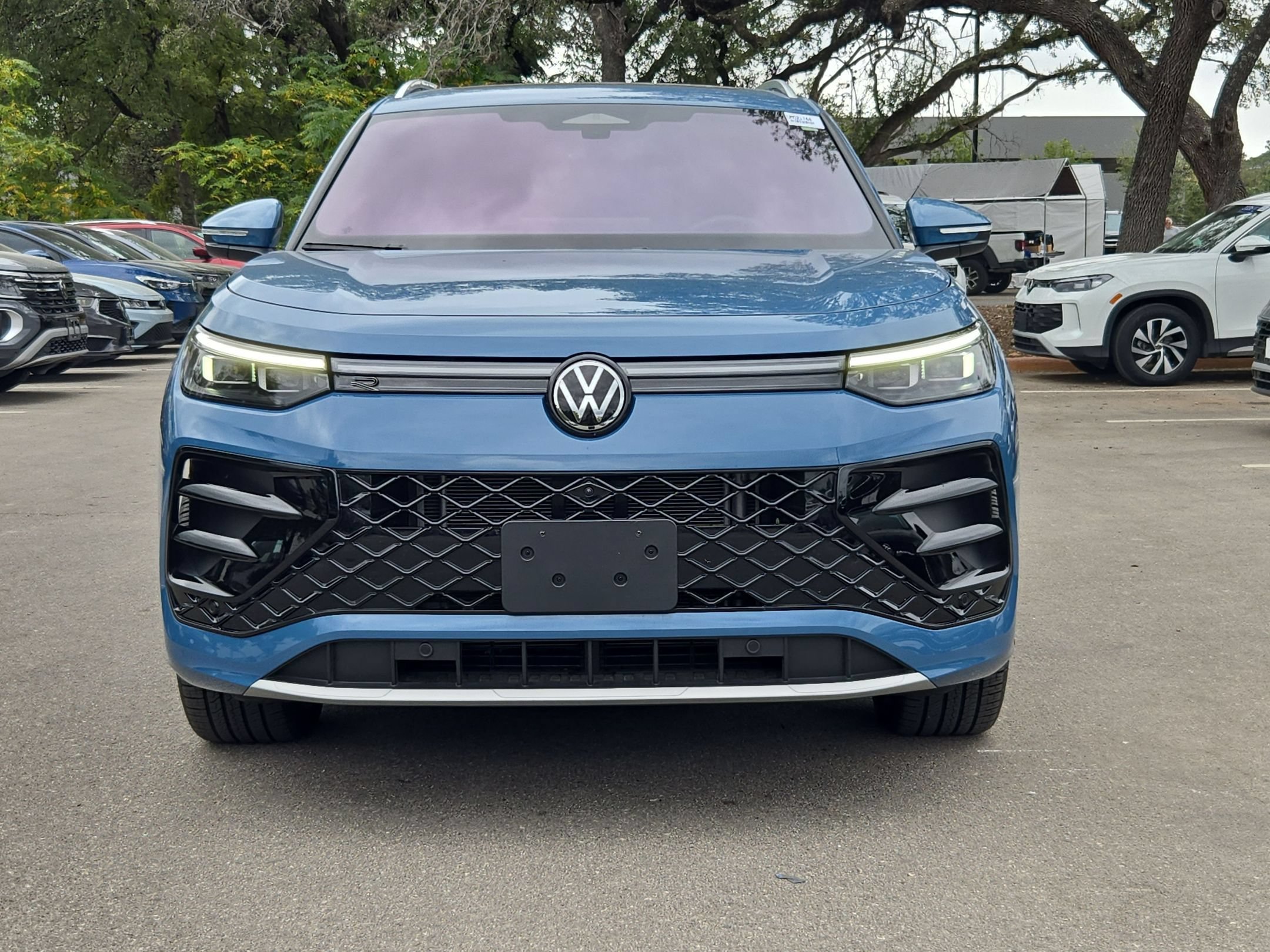 Used 2025 Monterey Blue Pearl Volkswagen SEL R-Line image 8