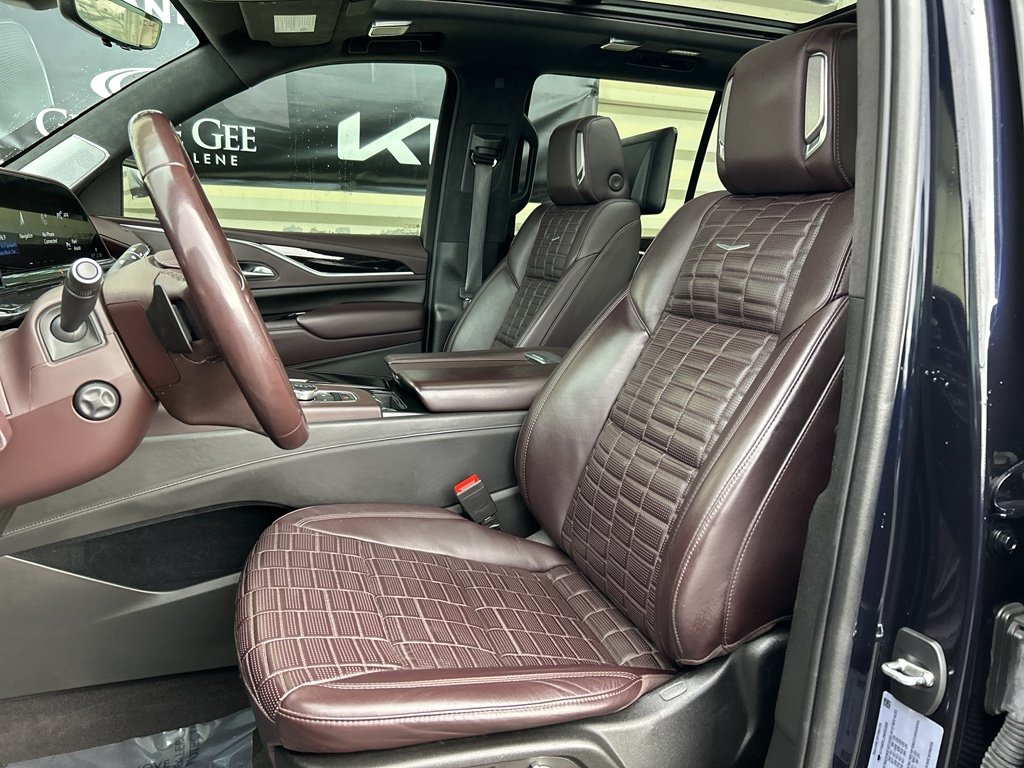 Used 2022 Dark Moon Blue Metallic Cadillac Premium Luxury Platinum image 11