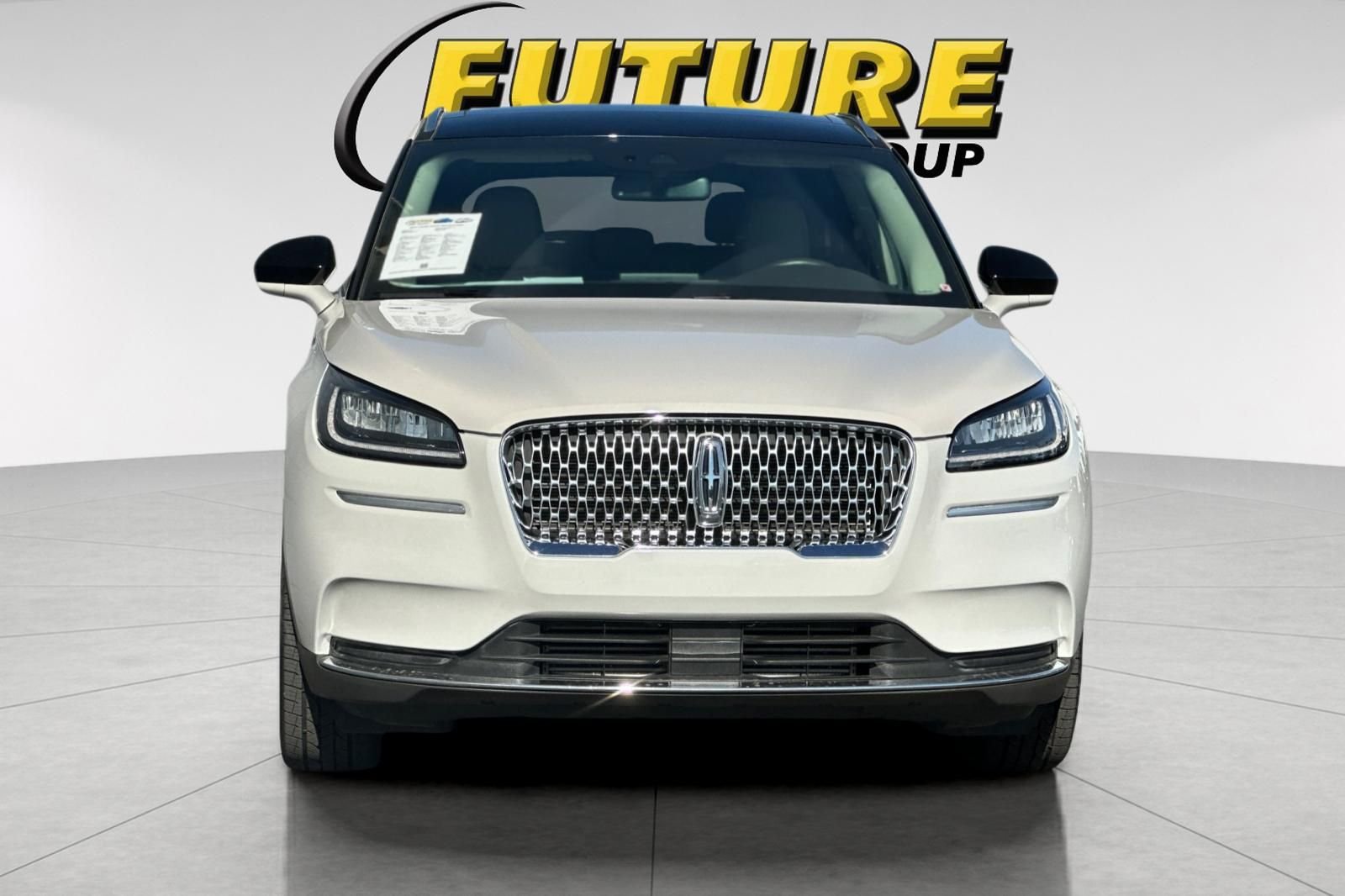 Used 2022 White Lincoln Standard image 8