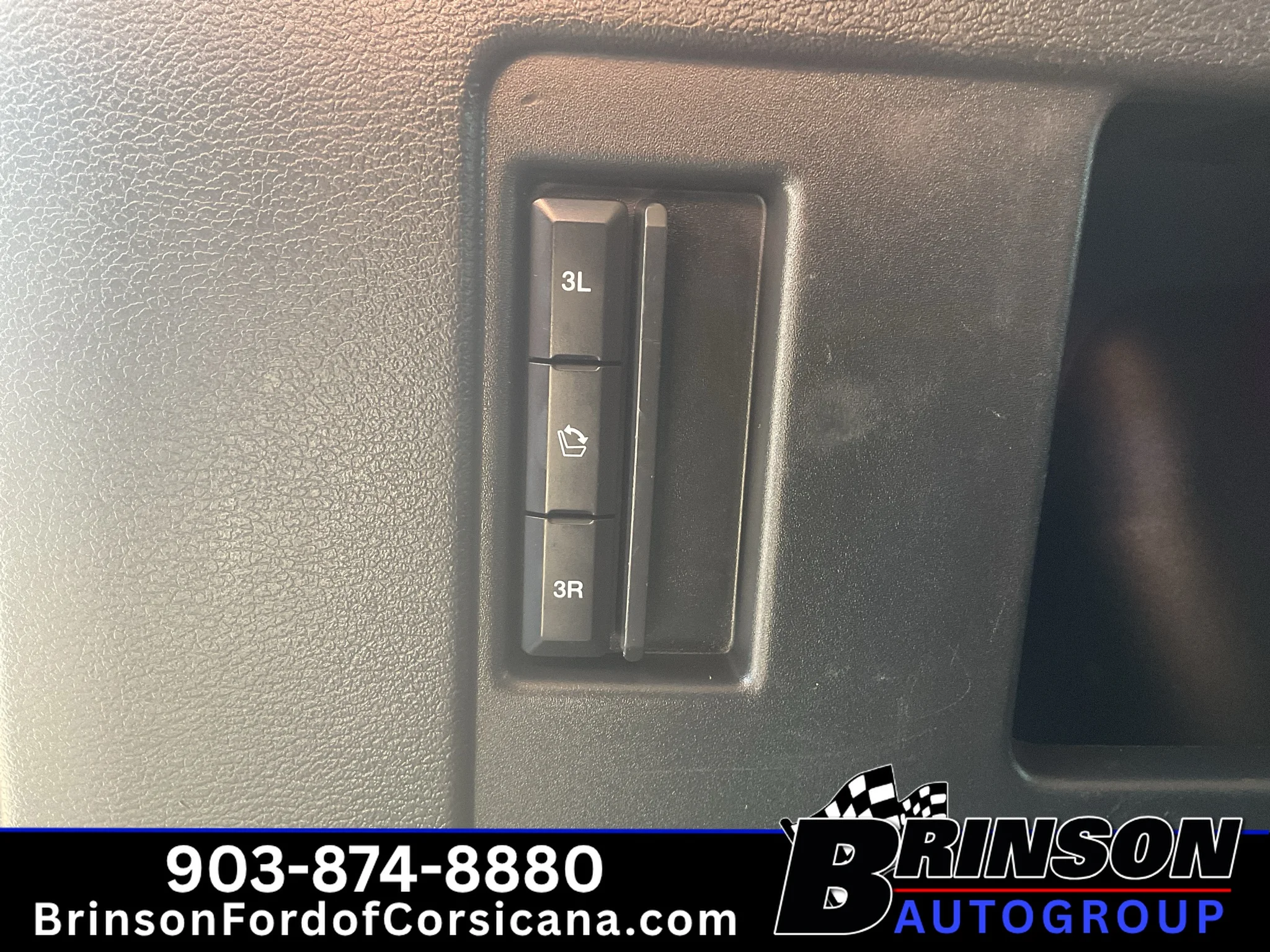 Used 2023 Iconic Silver Metallic Ford XLT image 13