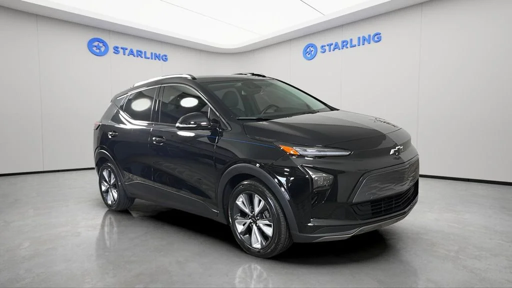 Used 2023 Mosaic Black Metallic Chevrolet LT image 13