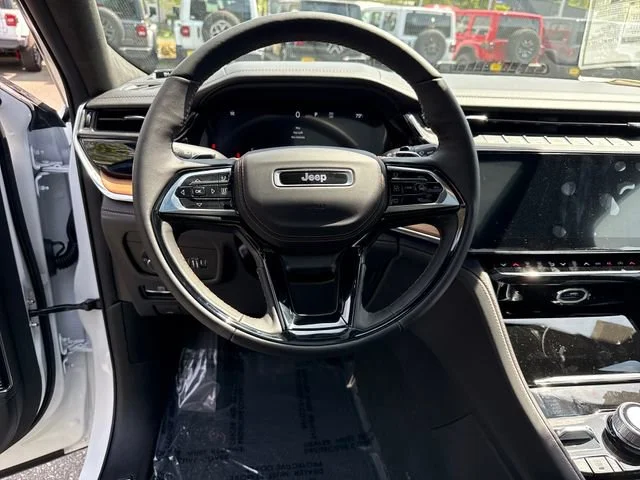 New 2026 Bright White Clearcoat Jeep Summit image 17