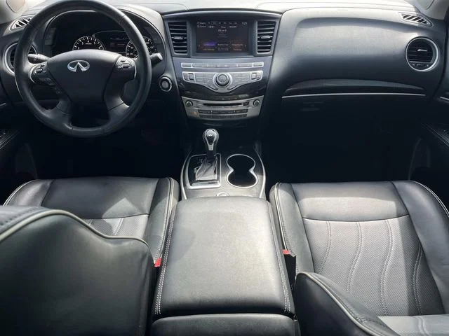 Used 2017 White INFINITI Base image 12