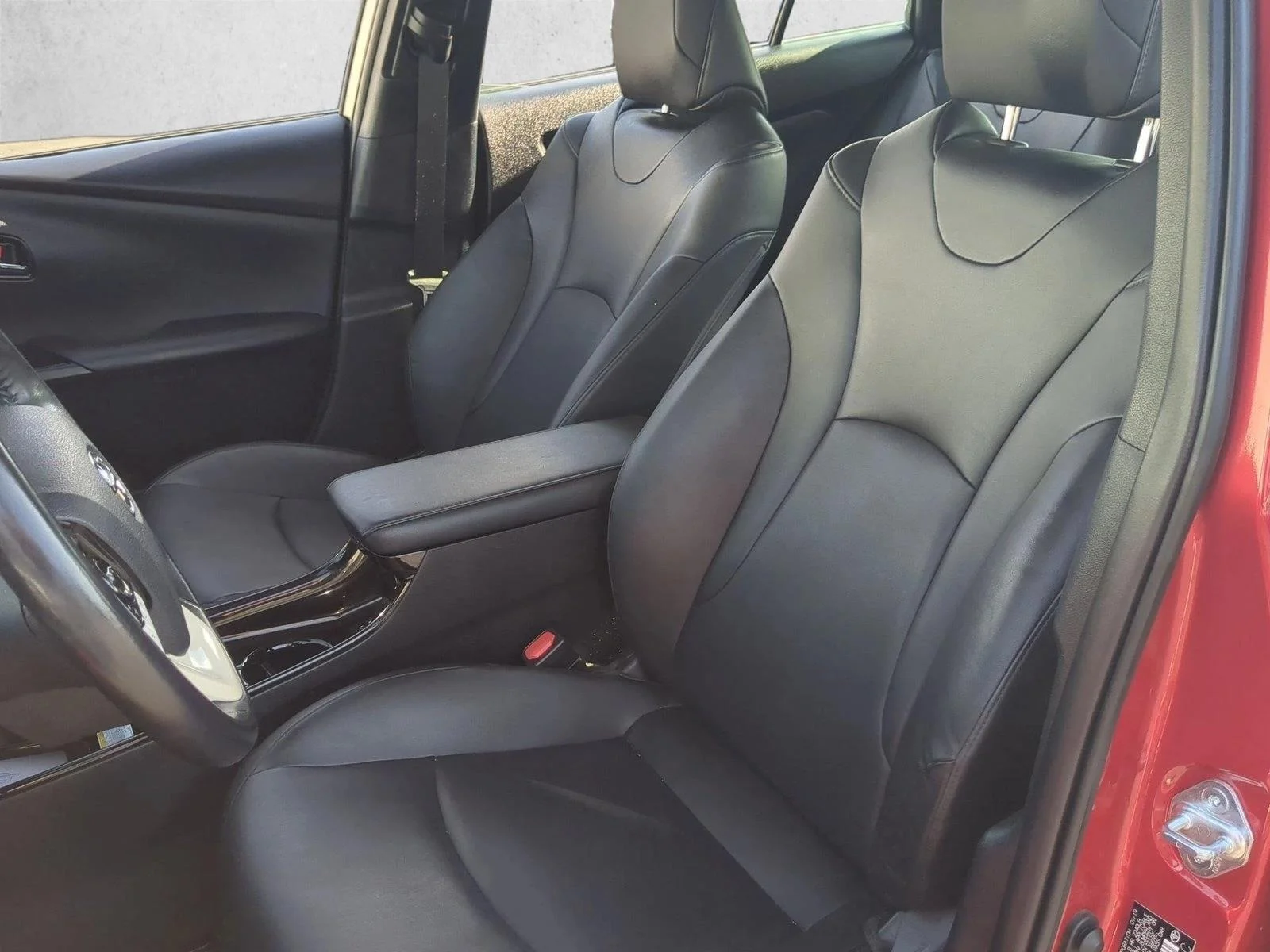 Used 2019 Hypersonic Red Toyota Premium image 16