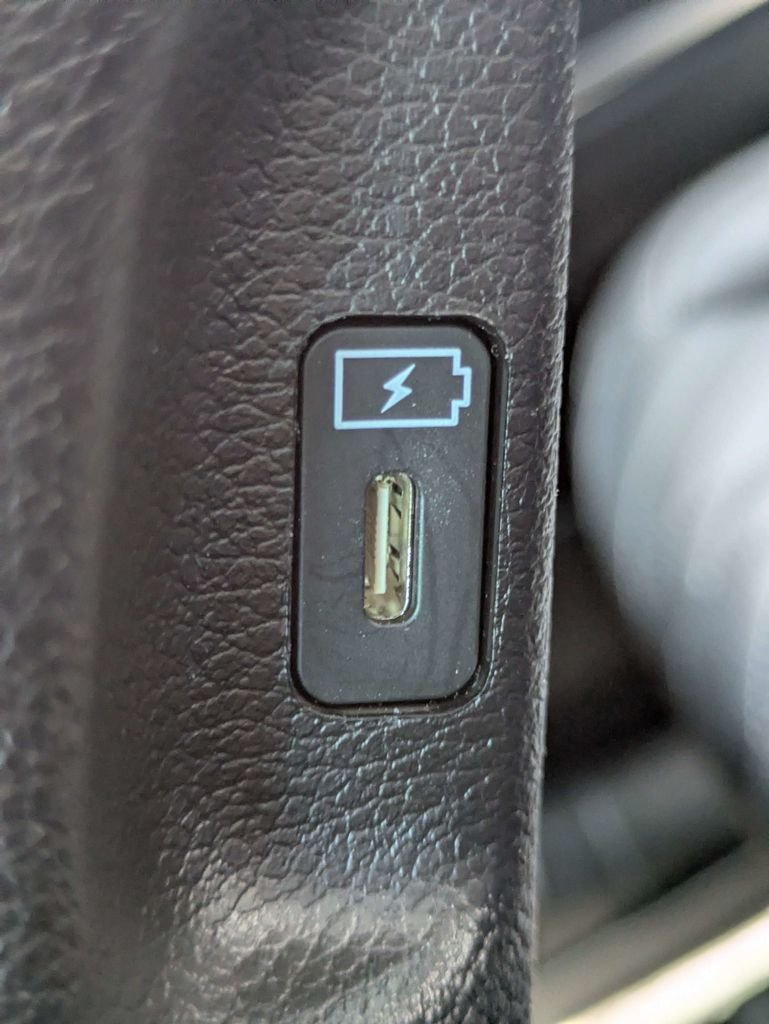 Used 2025 Gray Kia SX X-Line image 17