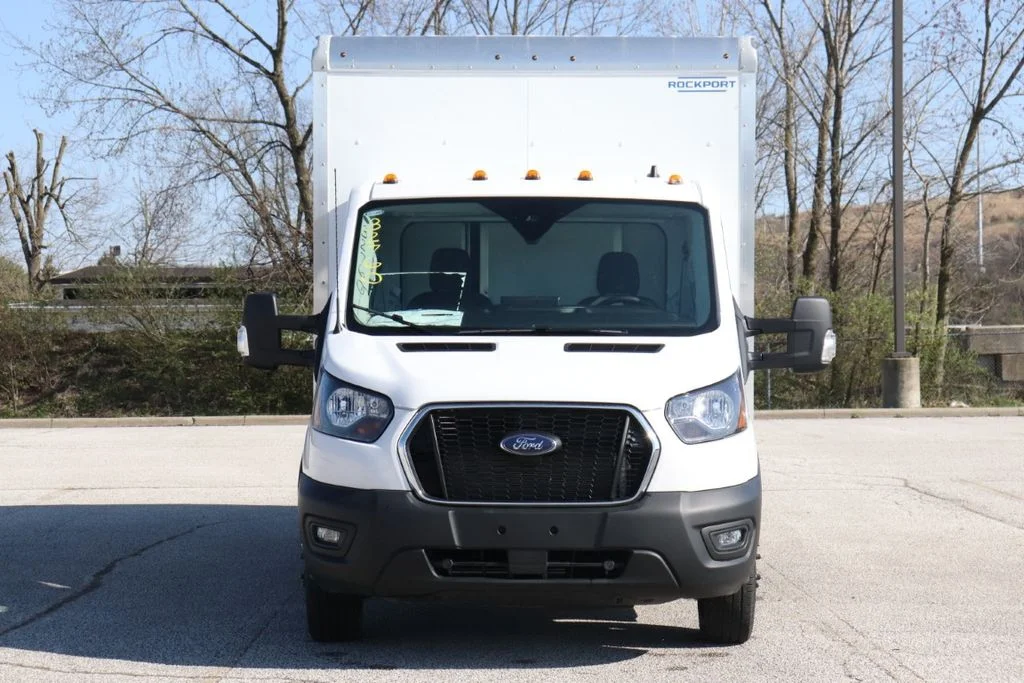 Used 2024 White Ford Base image 3