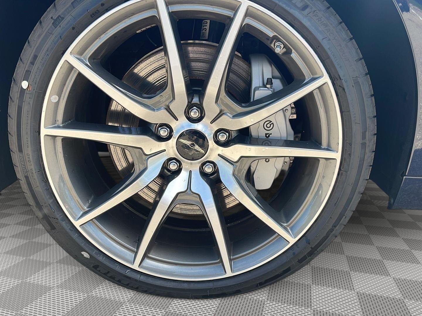2026 GENESIS G70 Standard - Photo 9
