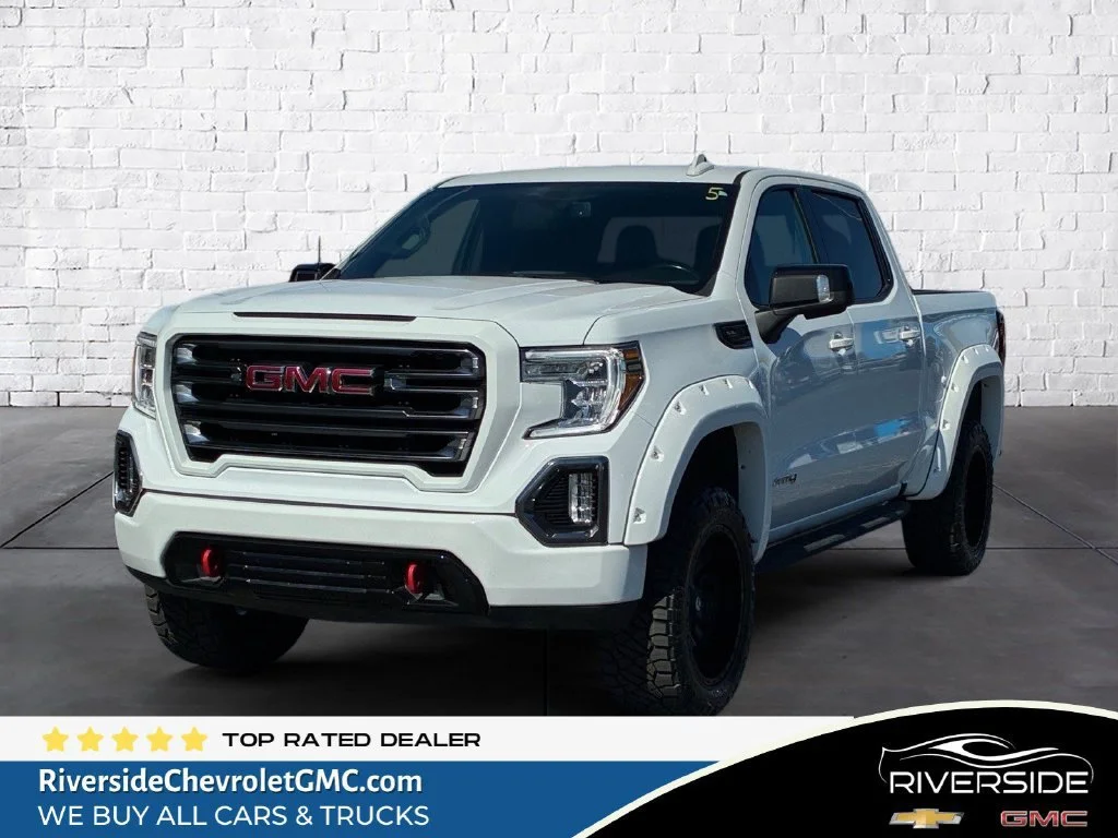 Used 2021 SUMMIT WHITE GMC AT4 image 1
