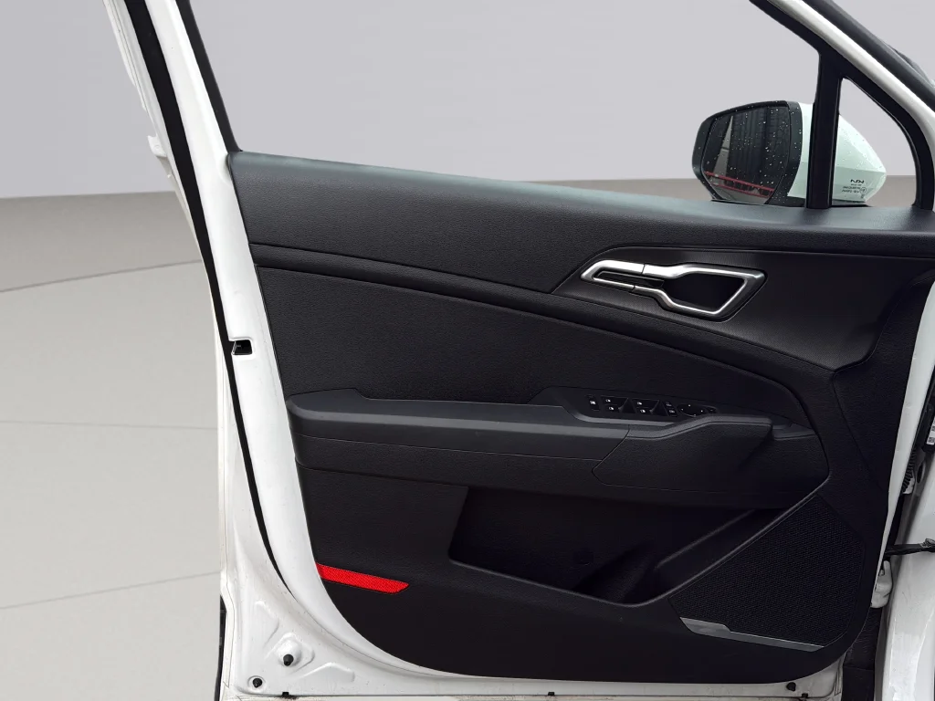 Used 2026 White Kia S image 25