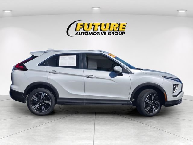 Used 2026 White Mitsubishi SE image 3