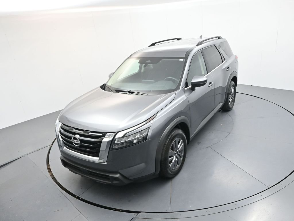 Used 2025 Gray Nissan SV image 25