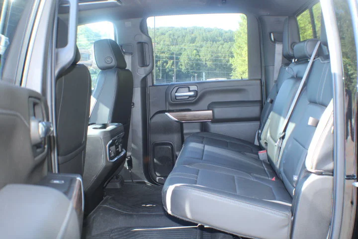 Used 2022 Mosaic Black Metallic Chevrolet High Country image 17