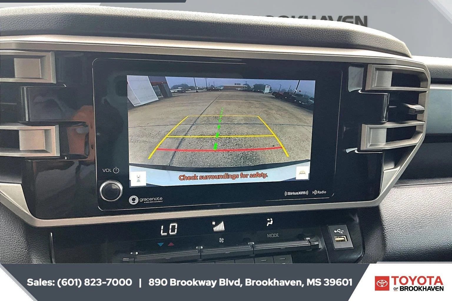 Used 2023 Ice Cap Toyota SR5 image 15