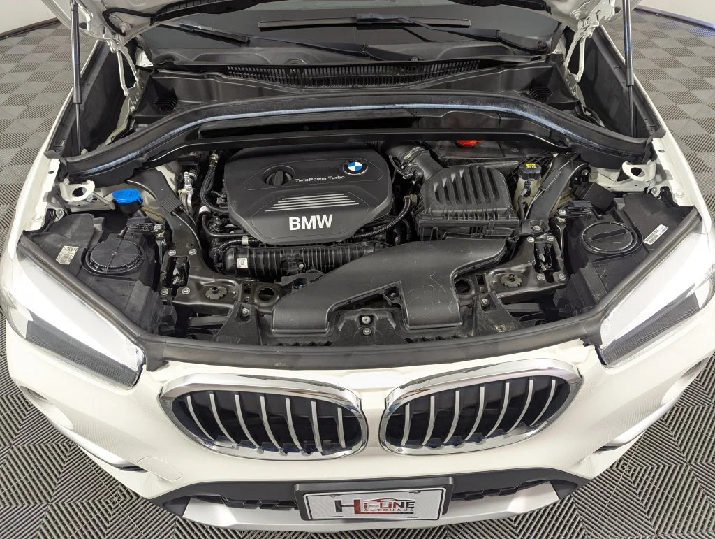Certified Used 2018 White BMW xDrive28i image 31