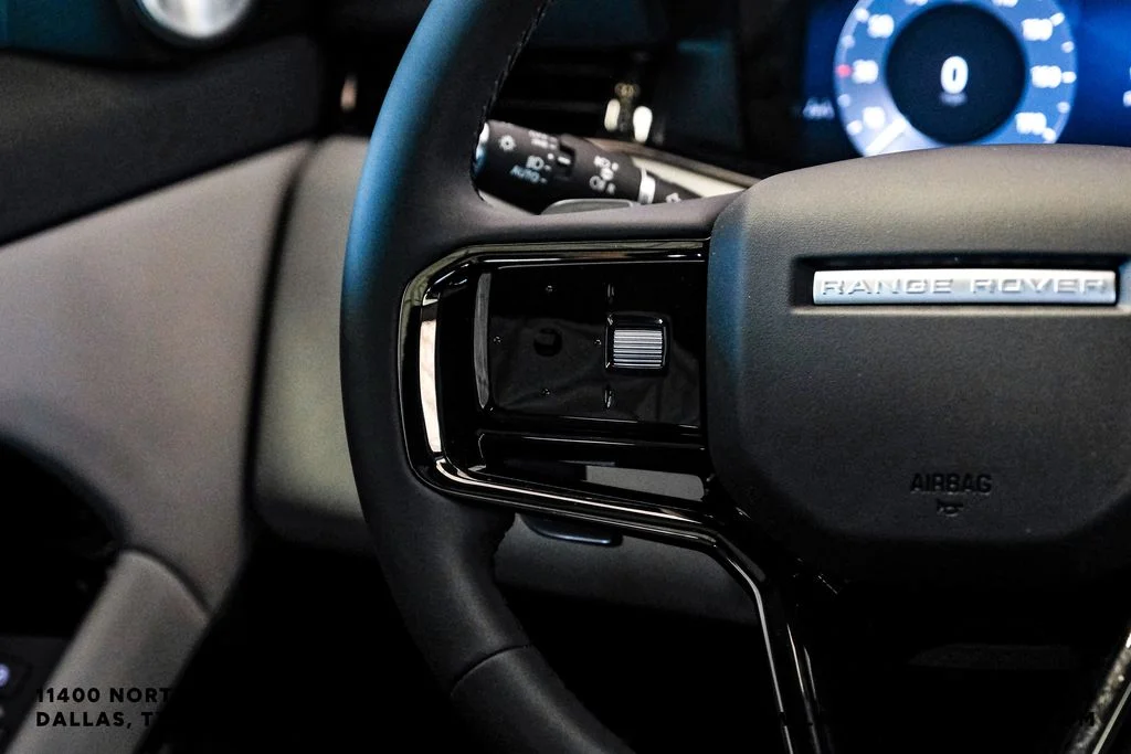 New 2026 Tribeca Blue Metallic Land Rover Hoxton Edition image 15