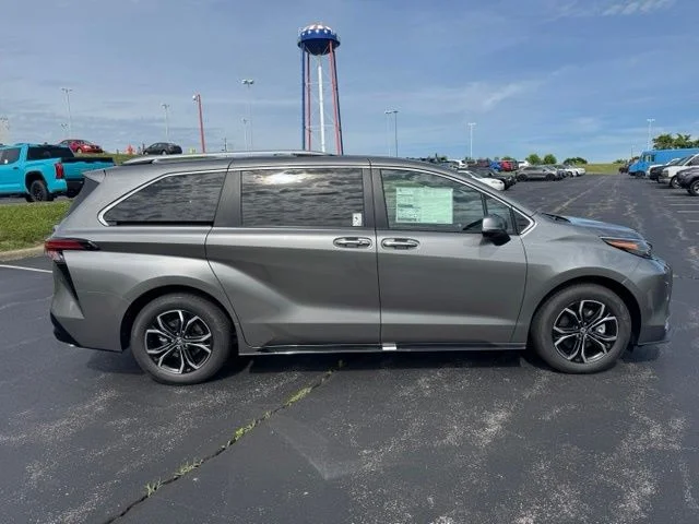 New 2026  Toyota Platinum image 2
