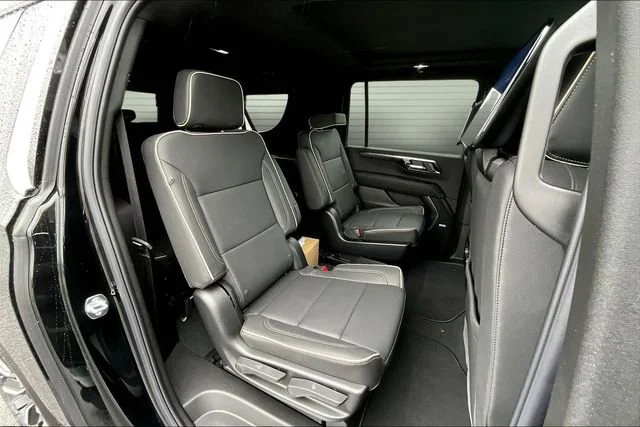 New 2026 Black Chevrolet Premier image 10