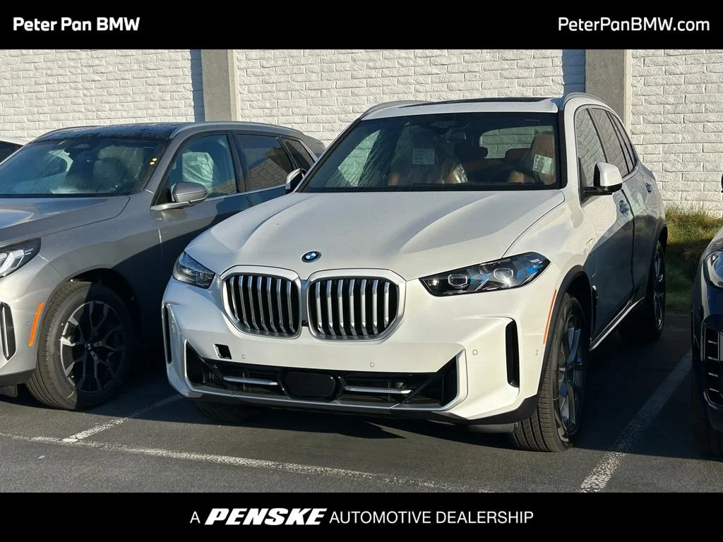 2026 BMW X5 xDrive50e's photo