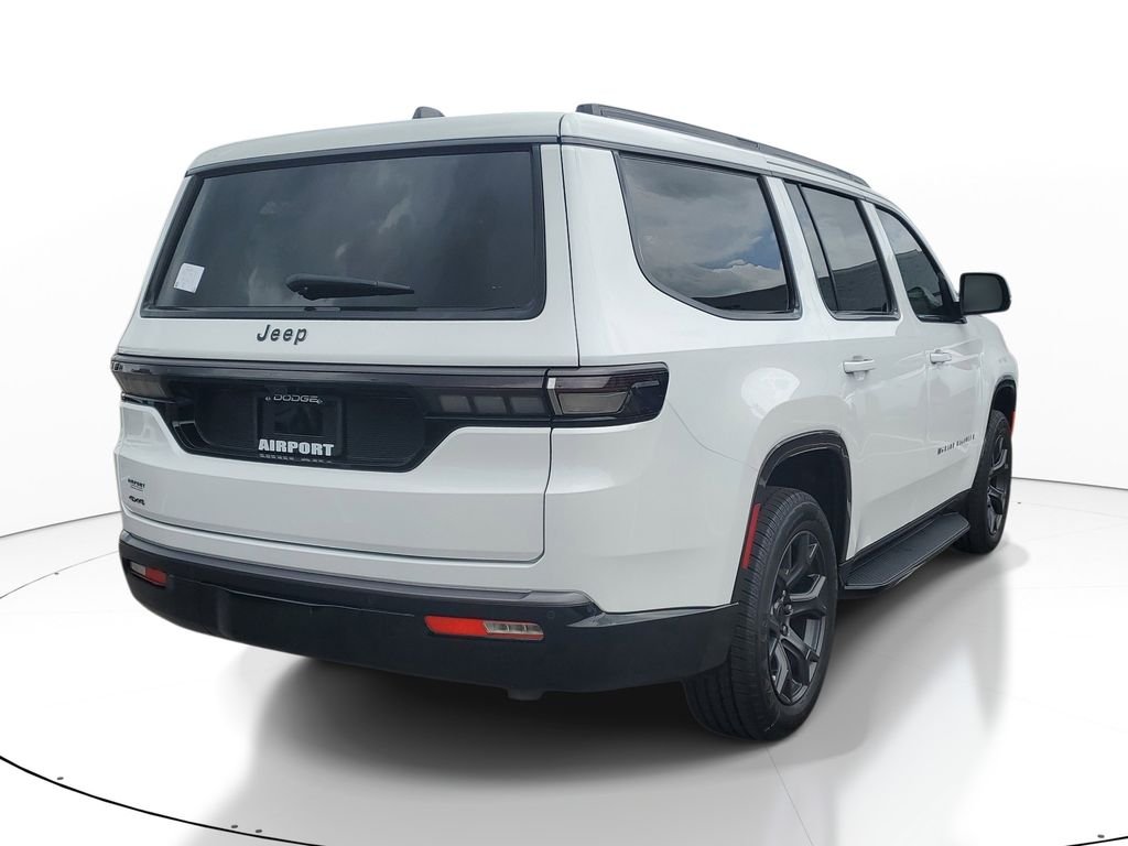 New 2026 Bright White Clear-Coat Exterior Paint Jeep Limited Altitude image 3