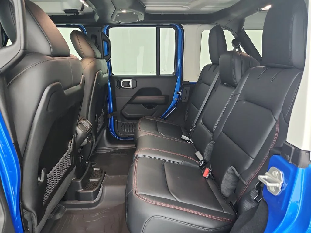 New 2026 Hydro Blue Pearl-Coat Exterior Paint Jeep Rubicon image 28